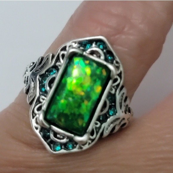 Green Fire Opal Cocktail Ring Sizes 7.5 9 art Deco Vintage Inspired - Picture 8 of 10